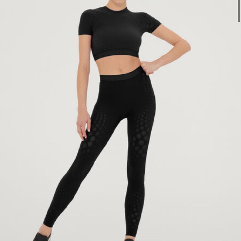 New with tags Wolford dot illusion leggings